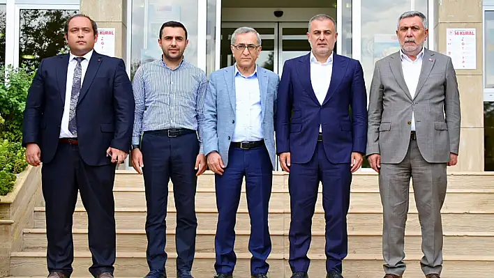 'Elazığ'la İlgili Tüm İşlerin Takipçisiyiz'