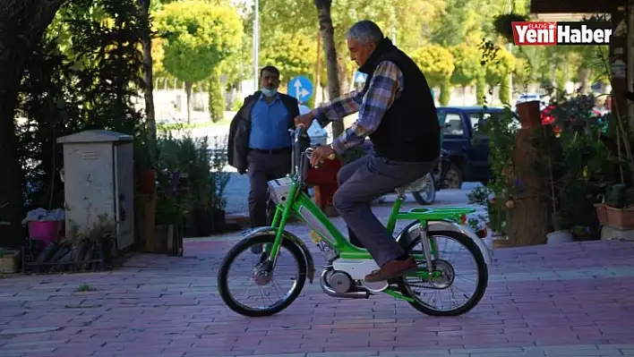 Elazığlı Motosiklet Ustası, 1951 Model Mobilete Gözü Gibi Bakıyor!