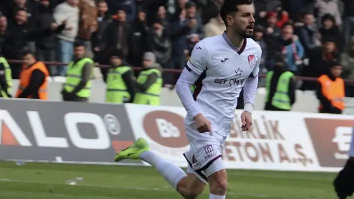 Elazığspor'da Vanspor FK maçının kahramanı Alpay Koldaş