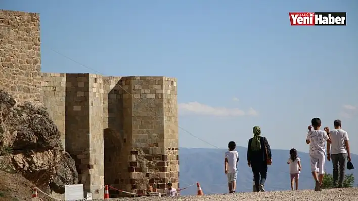 Harput'a Ziyaretçiler Gelmeye Başladı