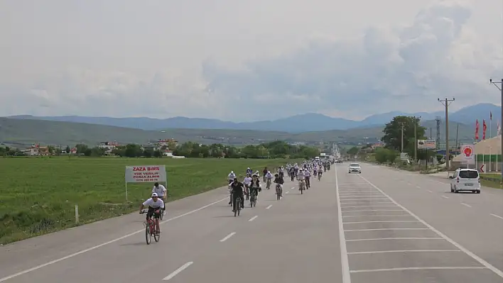 Kovancılar'da Bisiklet Yarışması