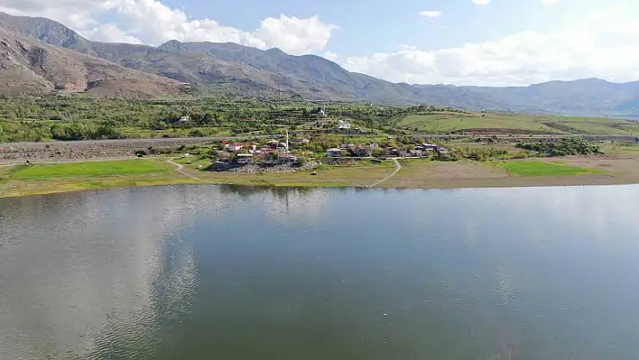 Kuraklıkla boğuşan şirin köy, yeniden eski güzelliğine kavuştu