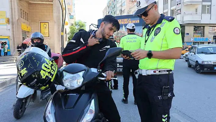 Elazığ'da Sürücülere Ceza Yağdı