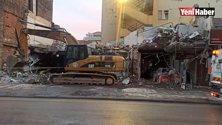 Malatya'da ki Çöken Bina Havadan Görüntülendi!