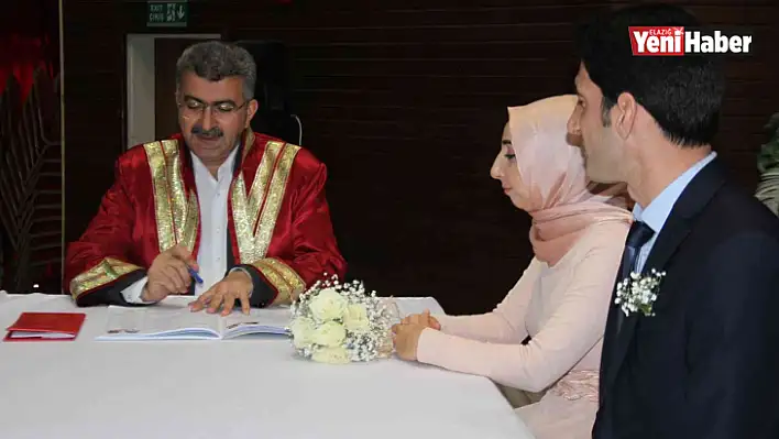 Nikah dairelerinde 22.02.2022 yoğunluğu