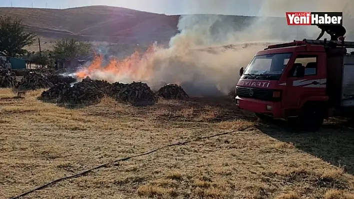 Odun Ambarında Çıkan Yangın Söndürüldü