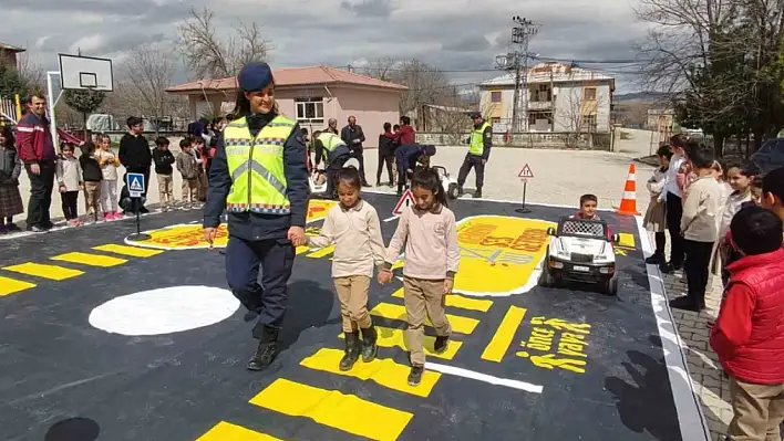 Öğrencilere Trafik Eğitimi