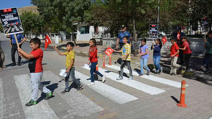 Palu'da Öğrencilere Trafik Eğitimi