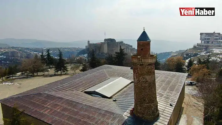 Yerli ve yabancı turistler Elazığ'a gelince bu minareyi görmeden dönmüyor