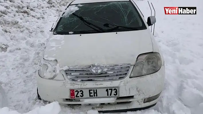 Yoldan çıkan otomobil kara saplandı: 3 yaralı