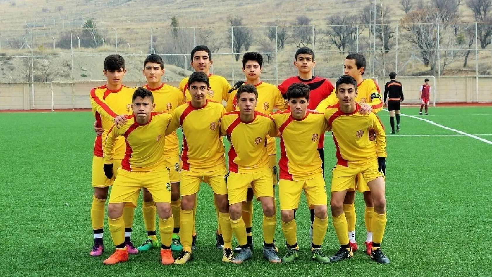 E.Yeni Malatyaspor U14 takımı şampiyonaya hazırlanıyor 