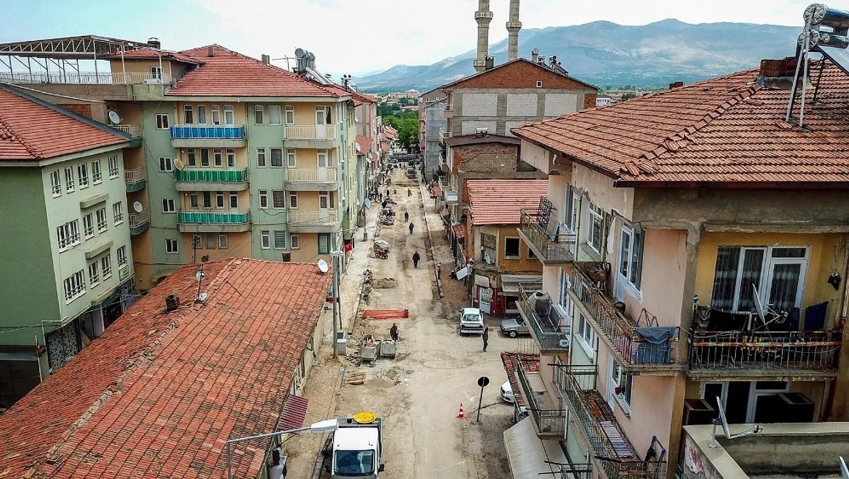 Büyükşehir Belediyesi Doğanşehir'de üst yapı çalışmalarına başladı 