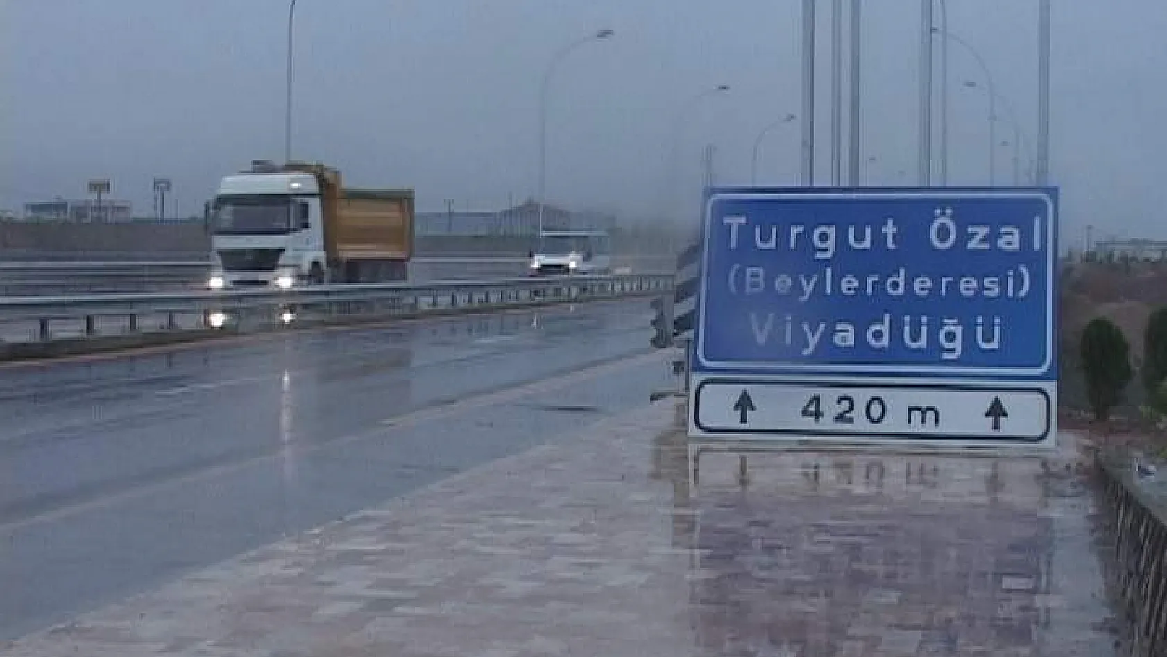 Turgut Özal Viyadüğü geçici olarak kapatılıyor 