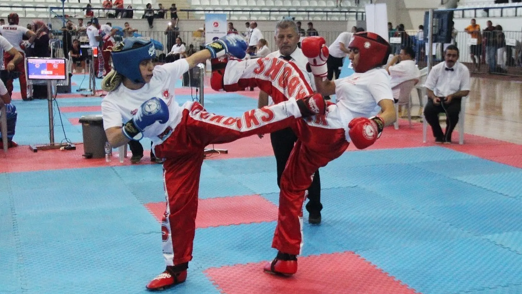Türkiye Kick Boks Şampiyonası Yapıldı
