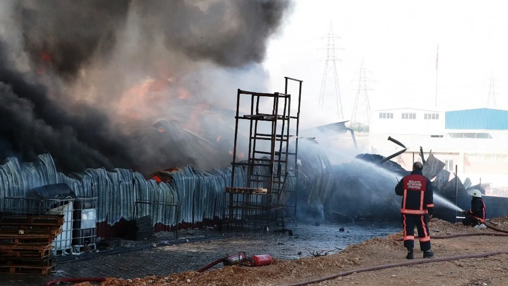Malatya'da fabrika yangını 