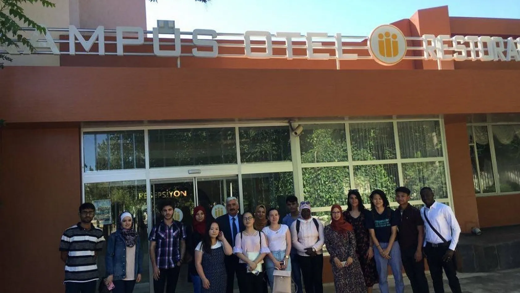 Türkçe Yaz Okulu'na 24 yabancı öğrenci katıldı 