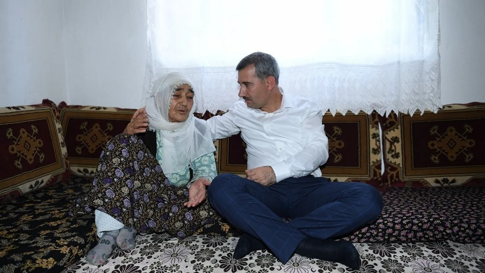 Çınar'dan 75 yaşındaki Meryem Teyze'ye ziyaret 