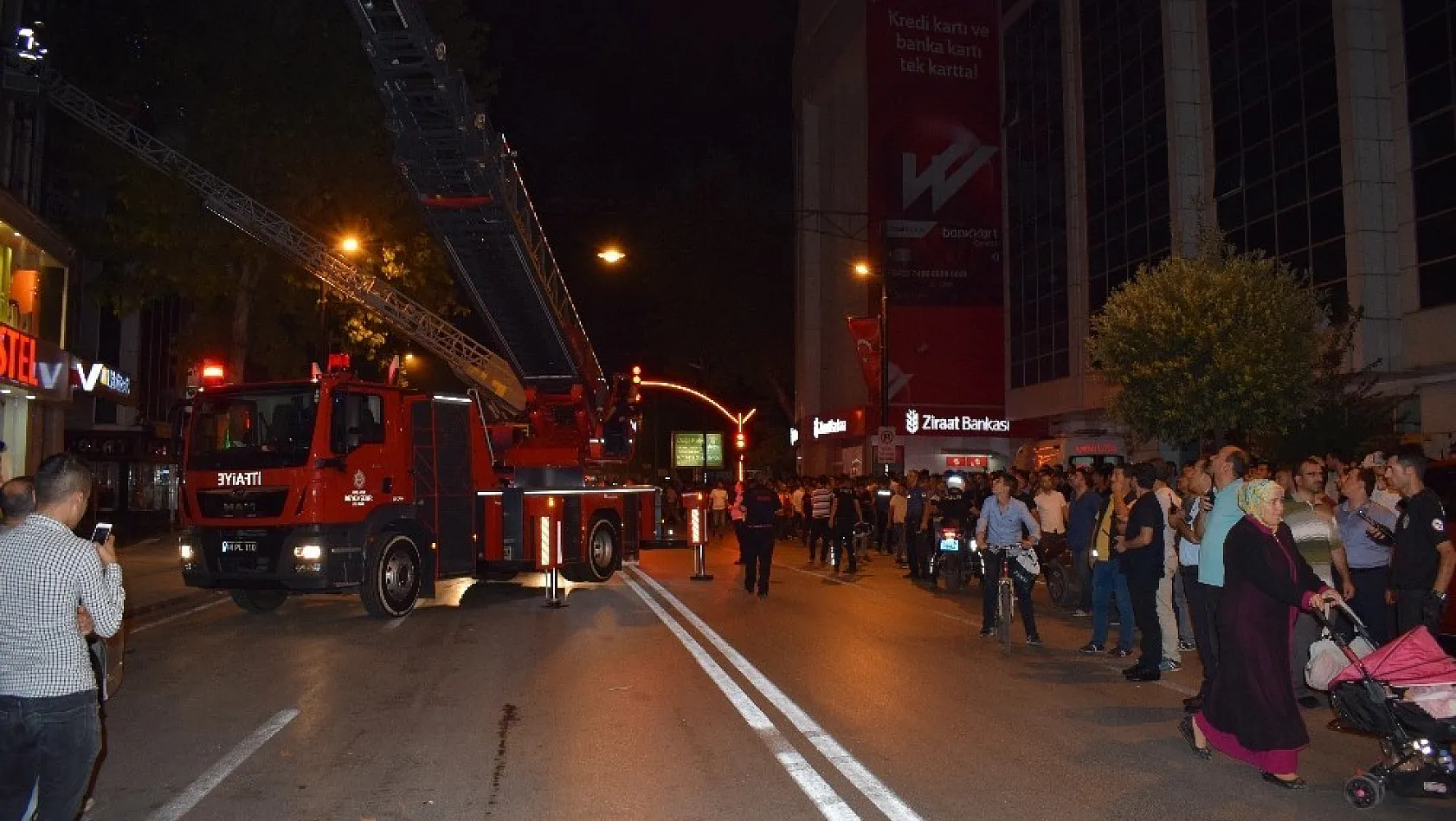 Malatya'da otel yangını korkuttu 