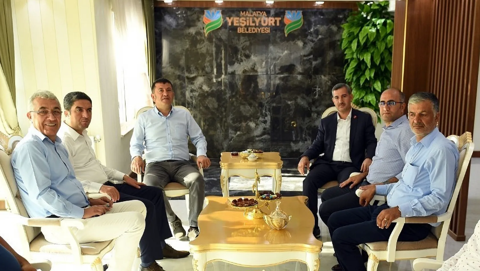 Başkan Çınar, CHP Genel Başkan Yardımcısı Ağbaba'yı ağırladı 