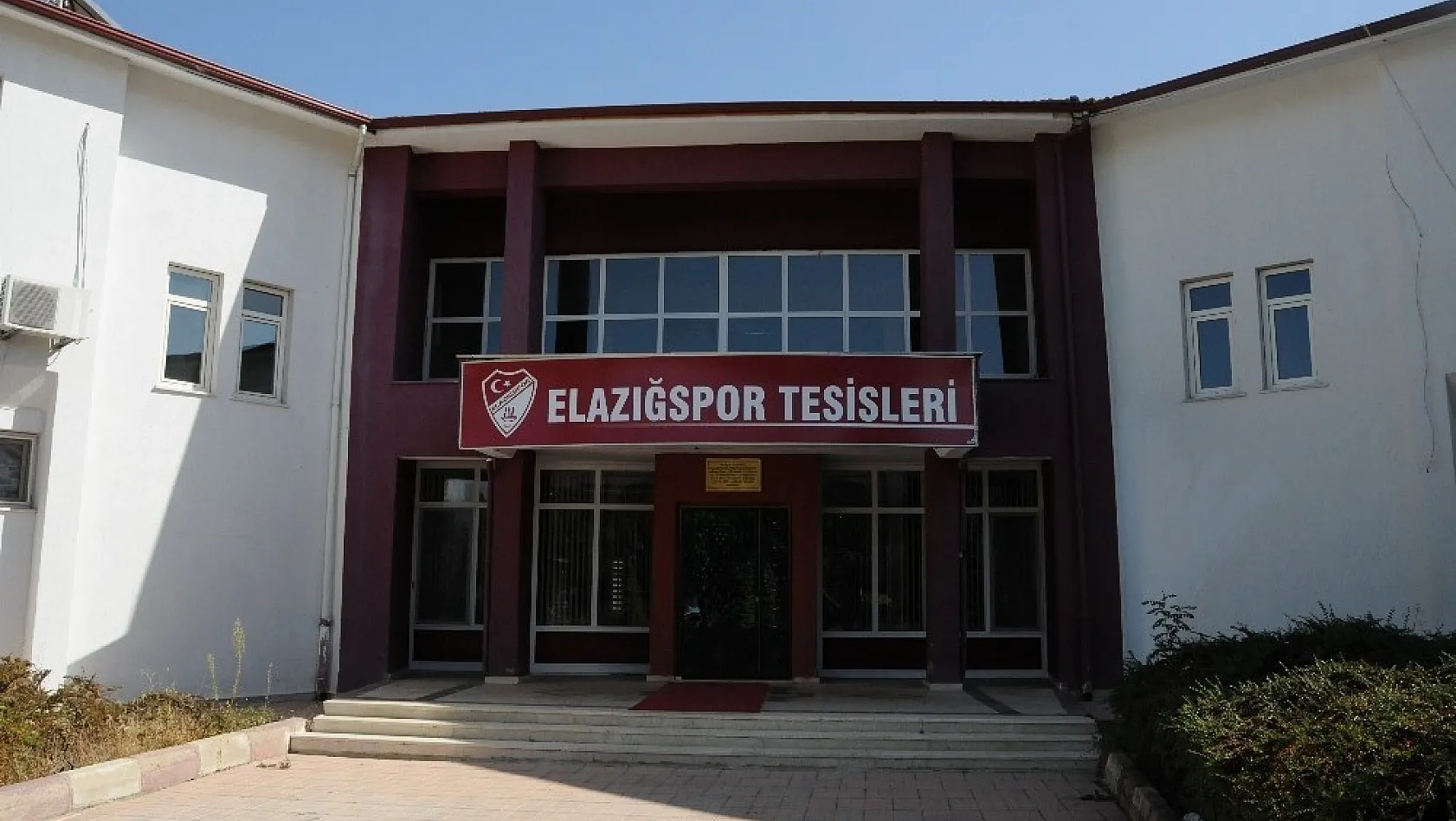 Elazığspor'da Elektrikler Yine Kesildi