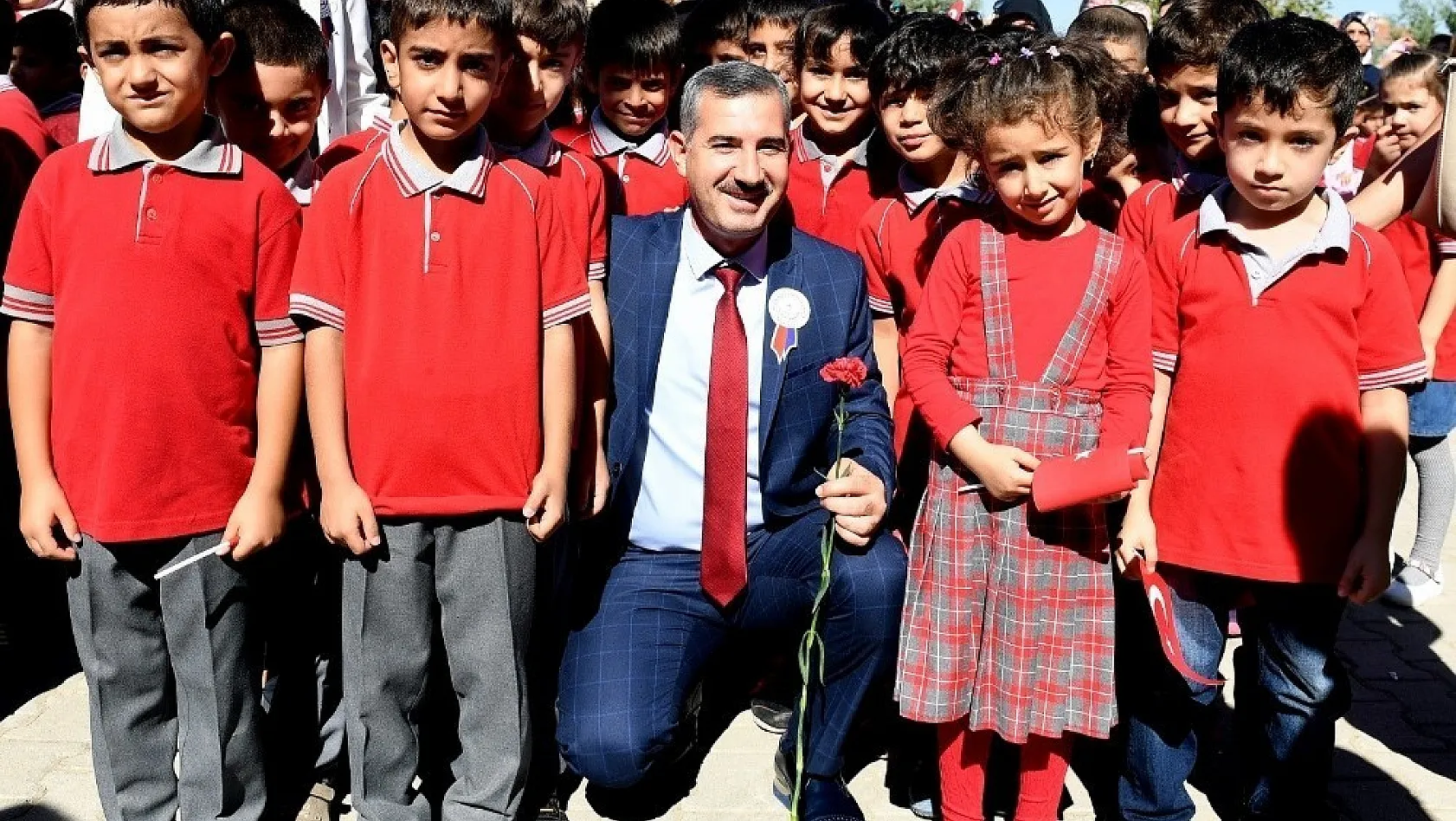 Başkan Çınar, Özalper İlköğretim okulundaki etkinliğe katıldı 