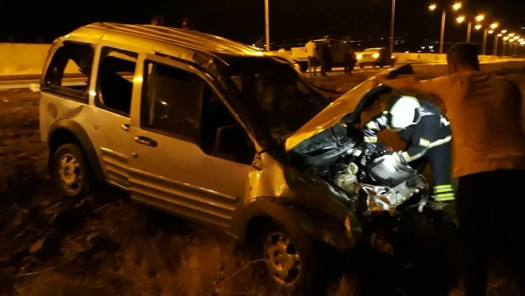 Bingöl'de trafik kazası: 2 yaralı 