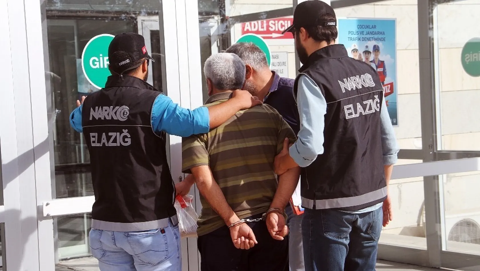 Elazığ'da eroin ve skankla yakalanan şüpheli  tutuklandı 