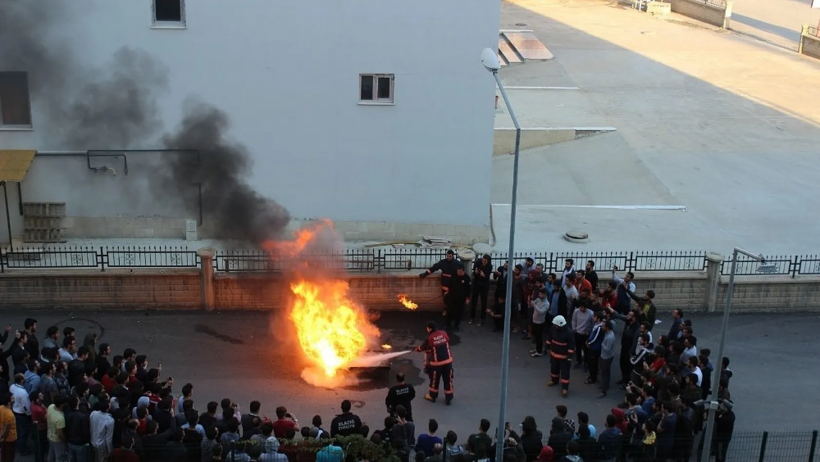 Elazığ'da yurtta yangın tatbikatı yapıldı 