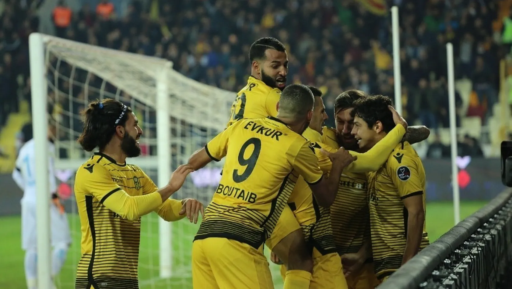 Spor Toto Süper Lig: E. Yeni Malatyaspor: 5 - Trabzonspor: 0 (Maç sonucu) 