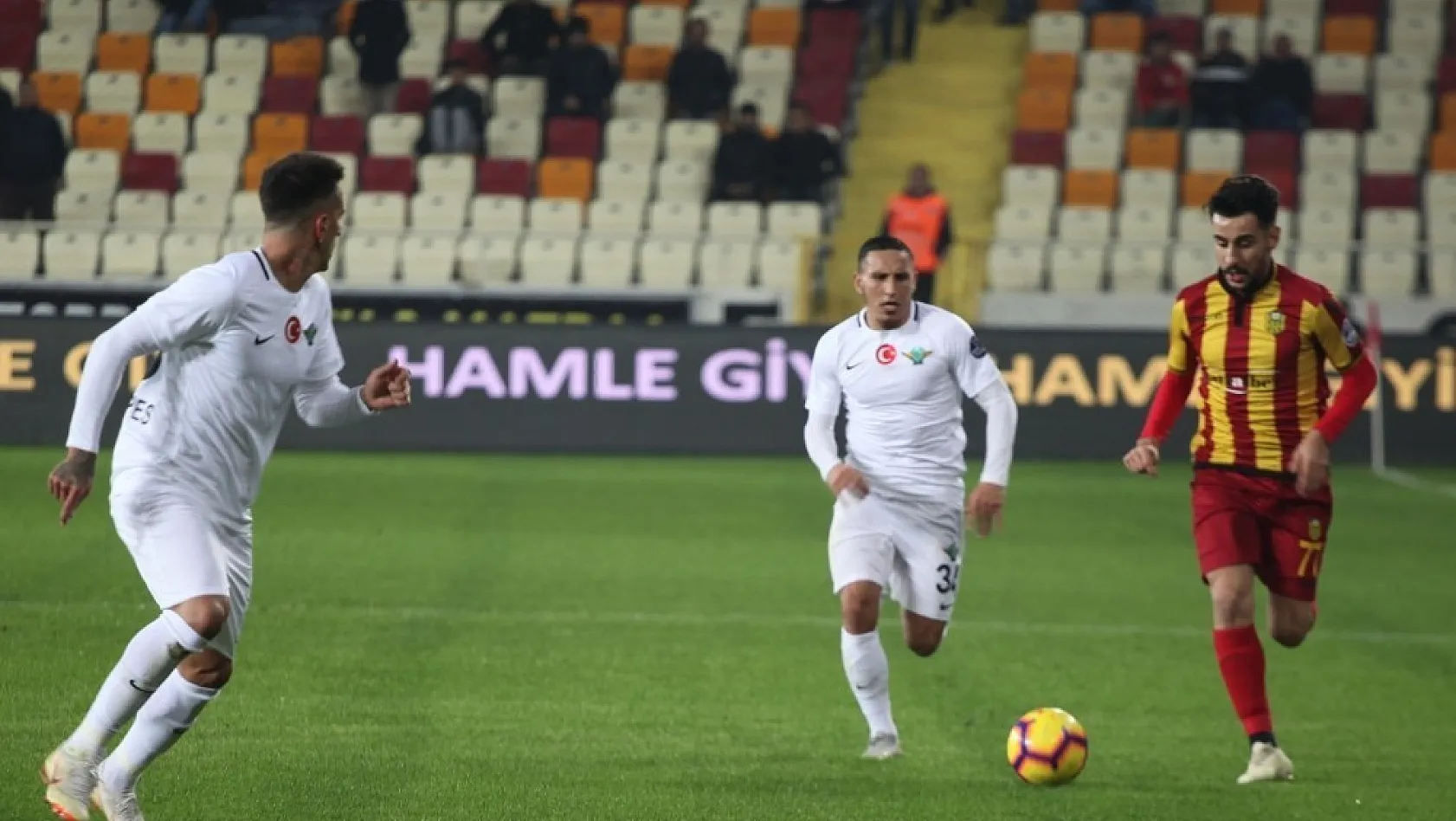 Spor Toto Süper Lig: Evkur Yeni Malatyaspor: 1 - Akhisarspor: 0 (İlk yarı) 