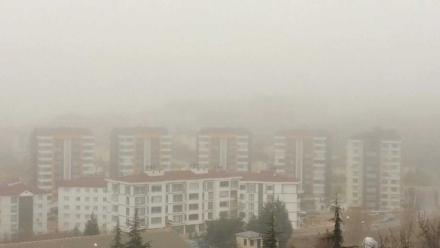 Elazığ'da sis etkili oluyor 