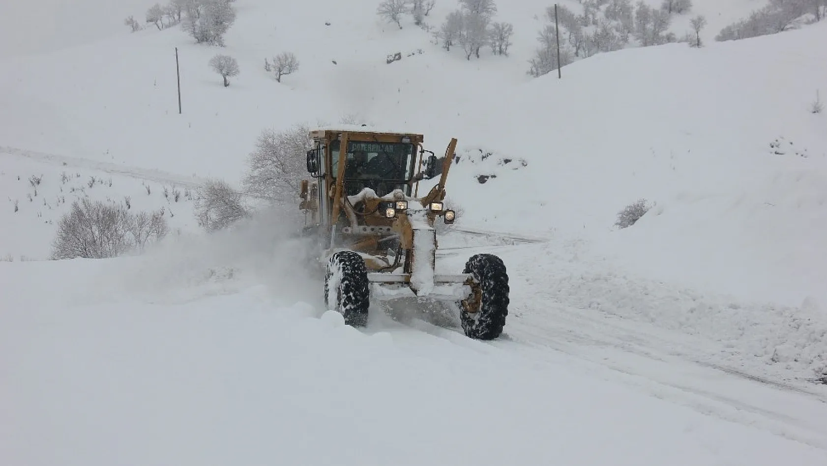 Bingöl'de 281 köy yolu kar yağışı nedeniyle kapandı 
