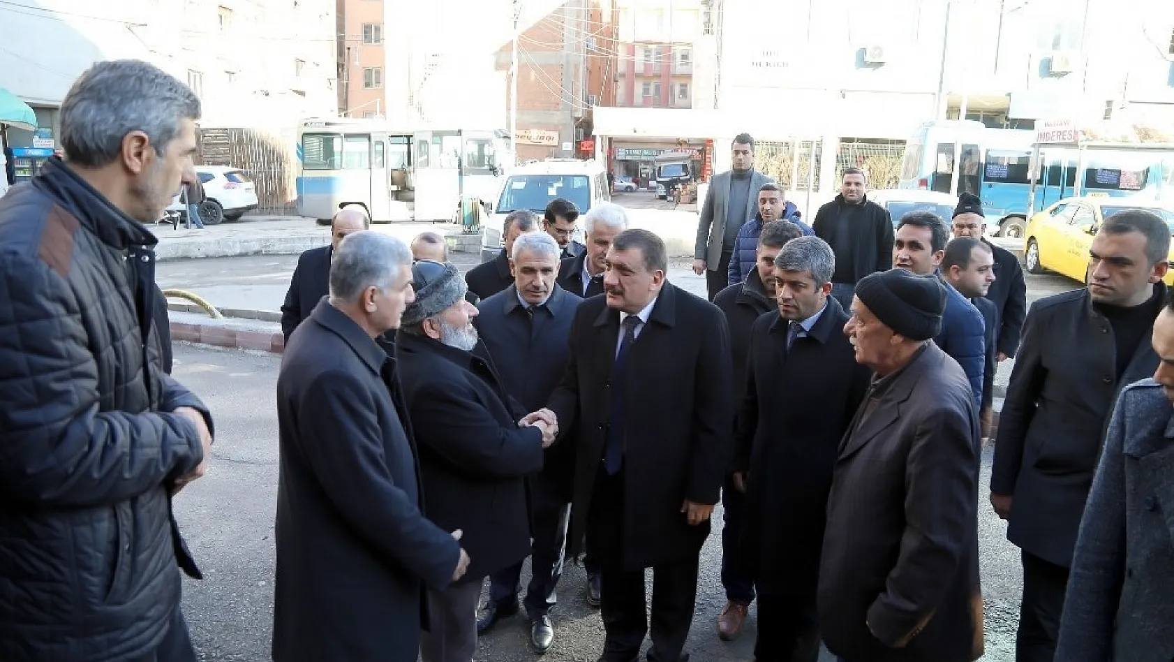Başkan Gürkan, minibüsçü esnafı ile buluştu 