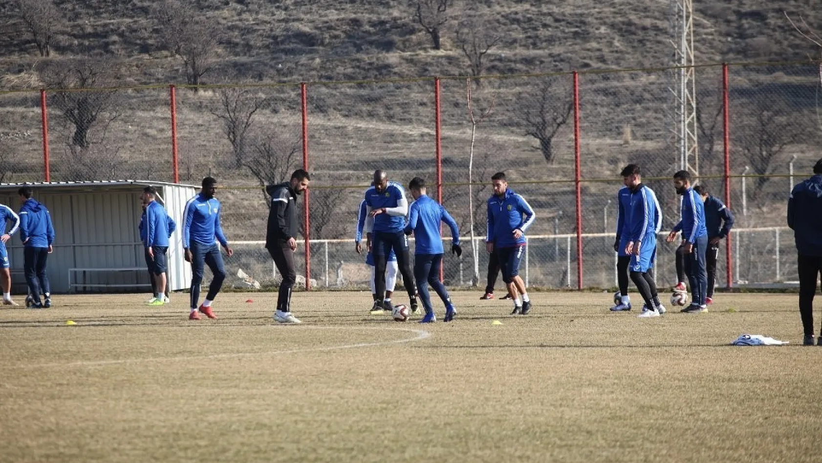 E. Yeni Malatyaspor kupada tur peşinde 