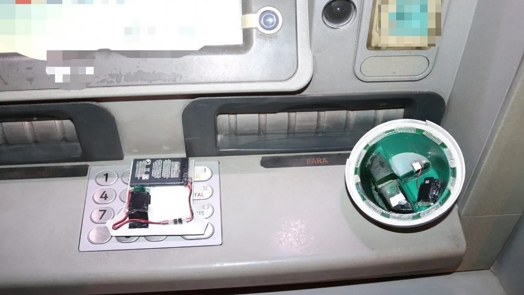 ATM'ye kart kopyalama düzeneği yerleştiren 2 kişi tutuklandı 