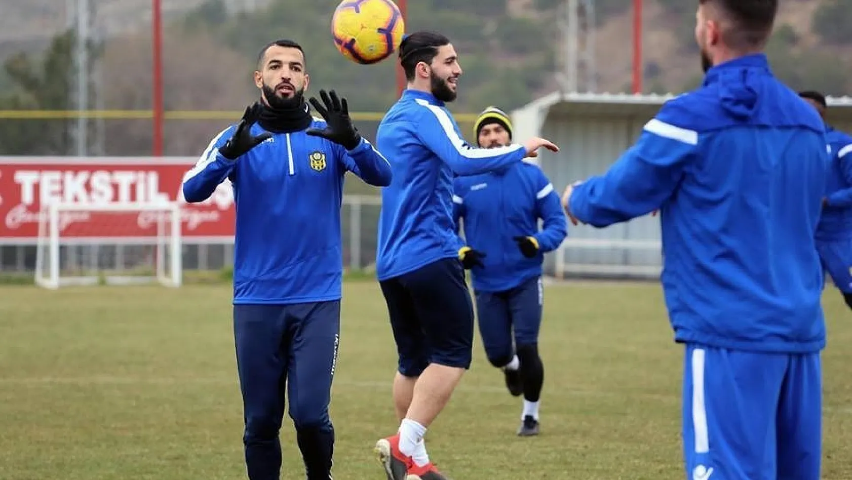E.Yeni Malatyaspor'da Kamara D.G. Sivasspor maçının kadrosuna alındı 