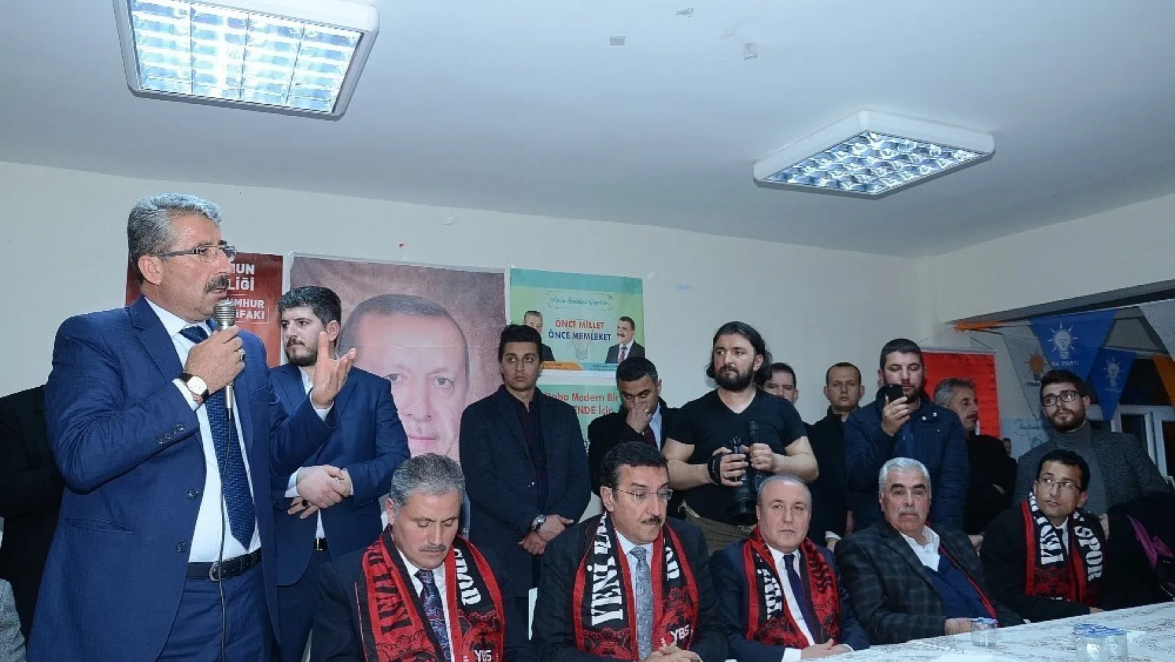 Darende'de Cumhur İttifakı adayı Özkan'a tam destek 