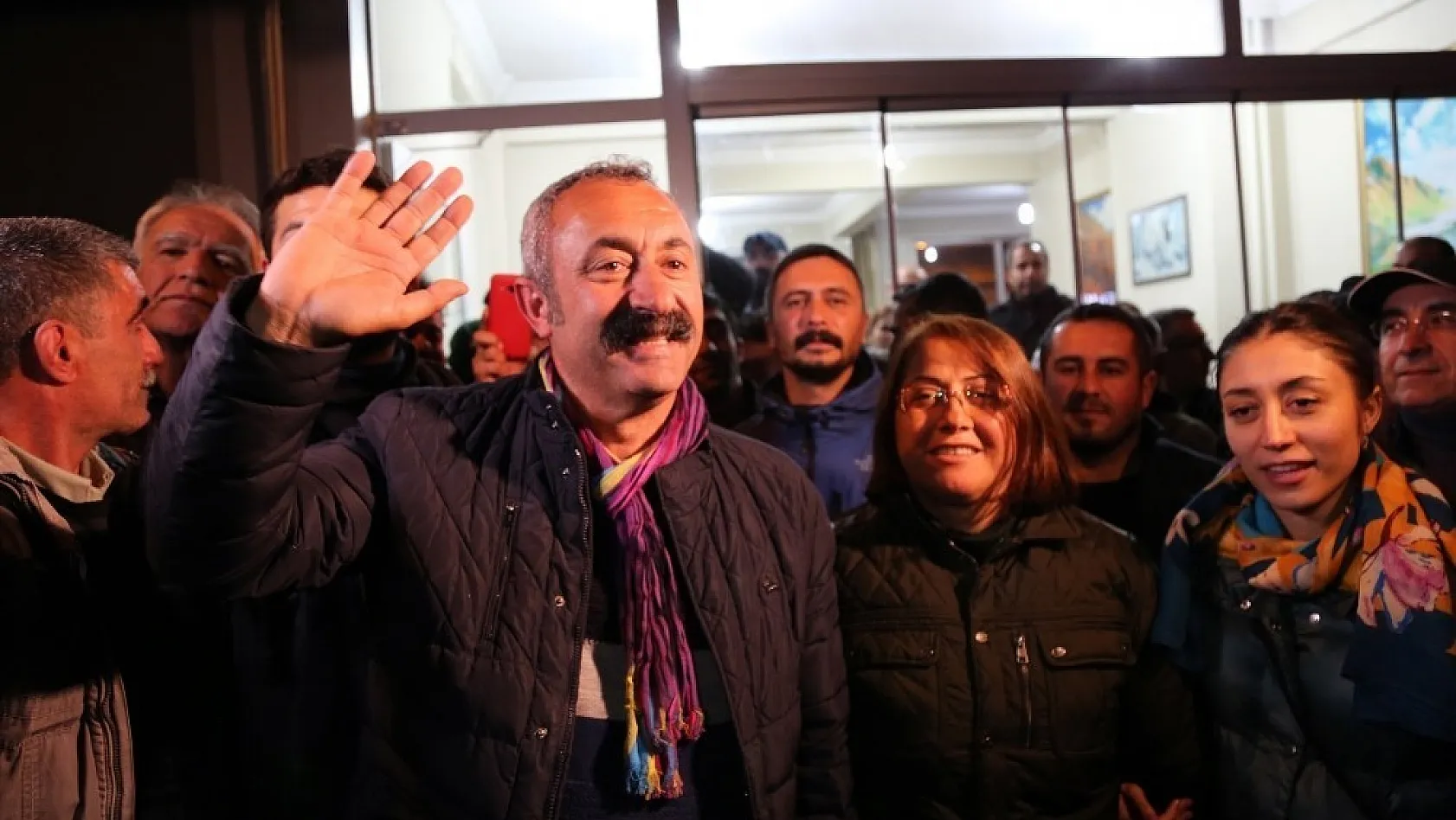 Komünist başkan Tunceli'yi, AK Parti 2 ilçeyi kazandı 