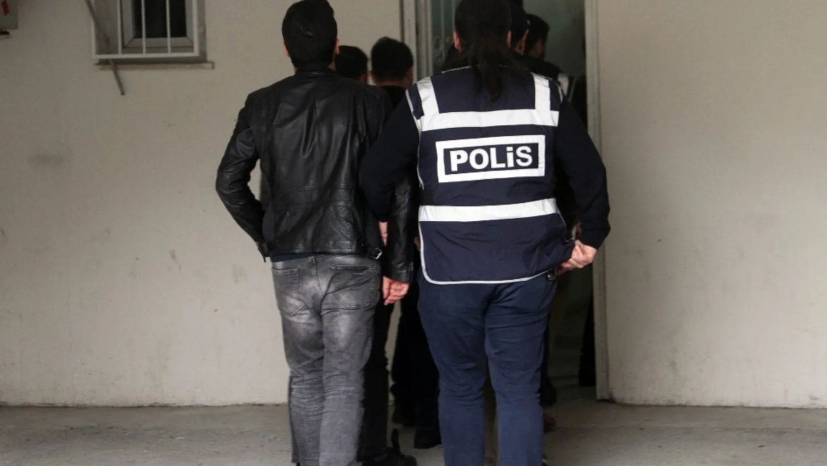 Elazığ'da FETÖ Operasyonu: 20 Gözaltı
