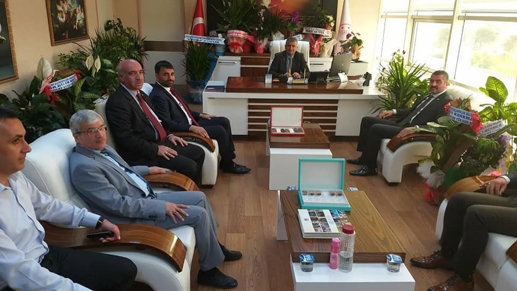 Başkan Avşar'dan yeni Başhekime ziyaret 