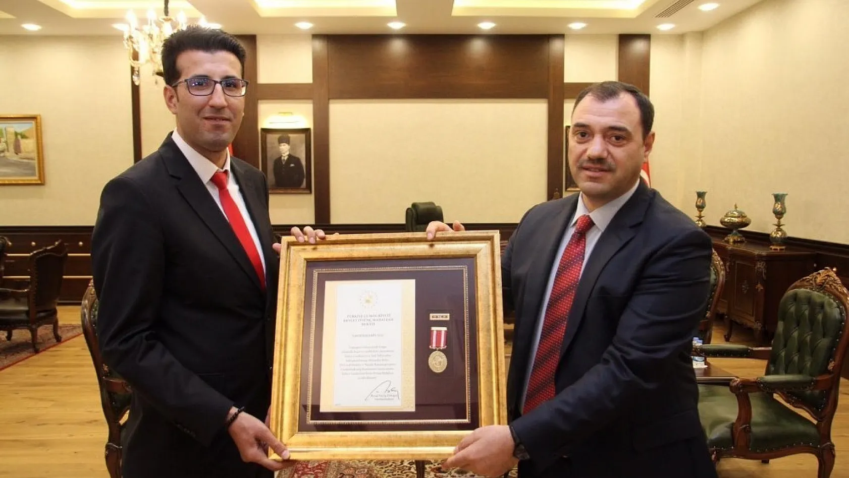 15 Temmuz gazilerine 'Devlet Övünç Madalyası' 
