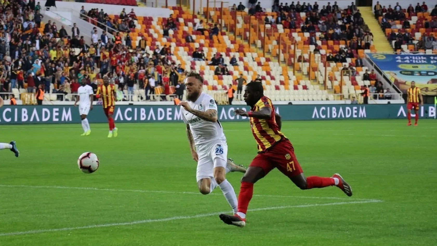 Spor Toto Süper Lig: E. Yeni Malatyaspor: 0 - B.B. Erzurumspor: 0 (İlk yarı) 