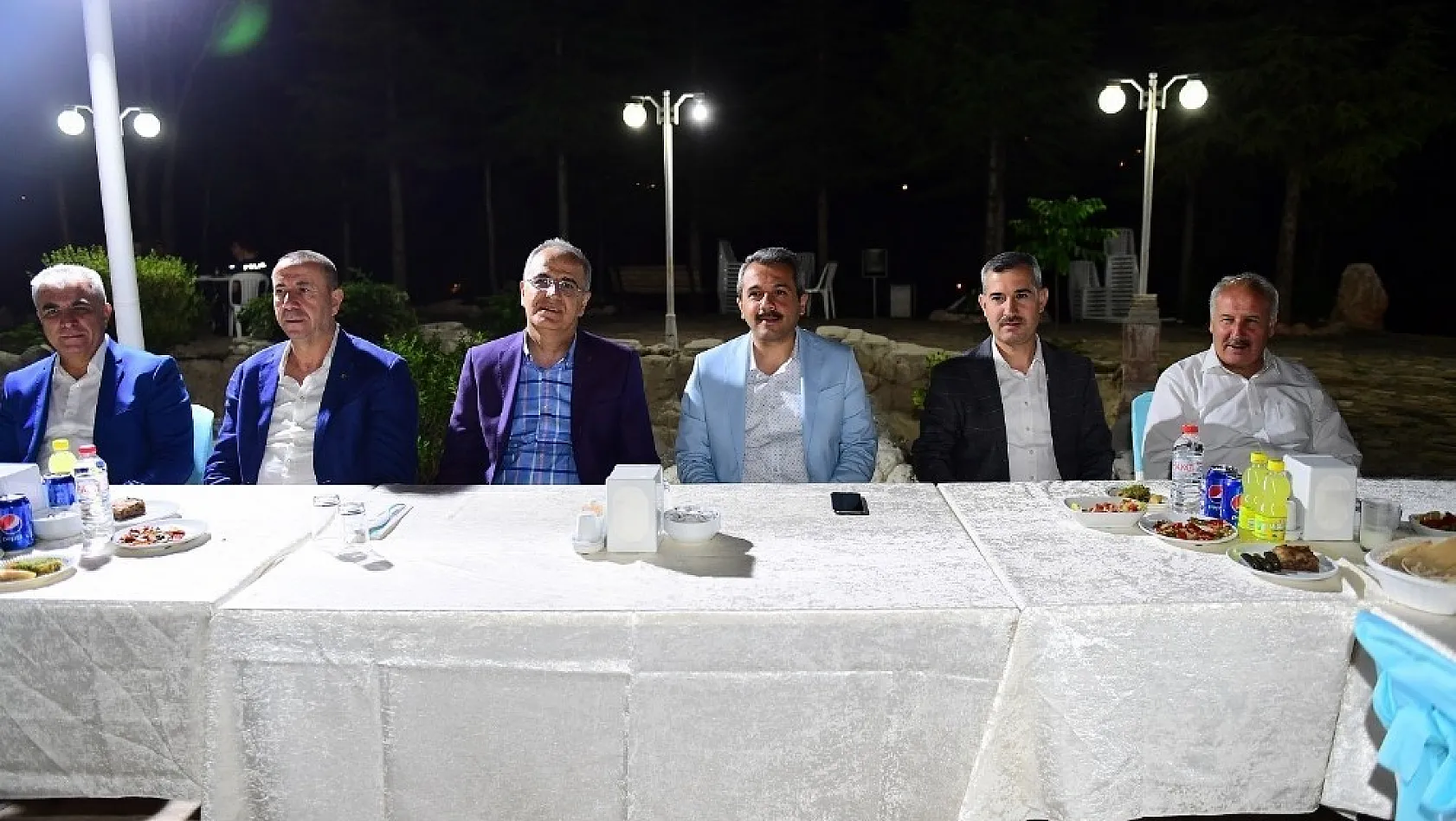 Başkan Çınar Erkek Voleybol A Milli Takımını misafir etti 