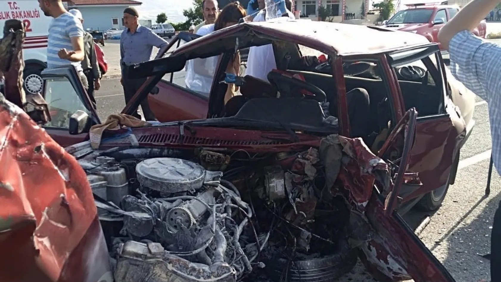 Malatya'da otomobiller çarpıştı: 2 ölü, 5 yaralı 