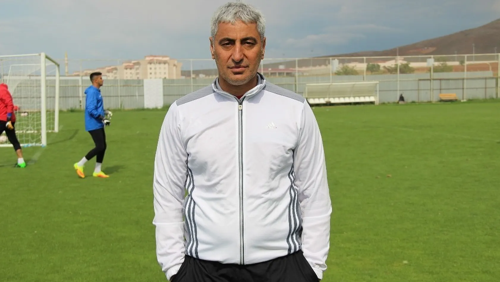 Elaziz Belediyespor, Tutaş ile sözleşmesini uzattı