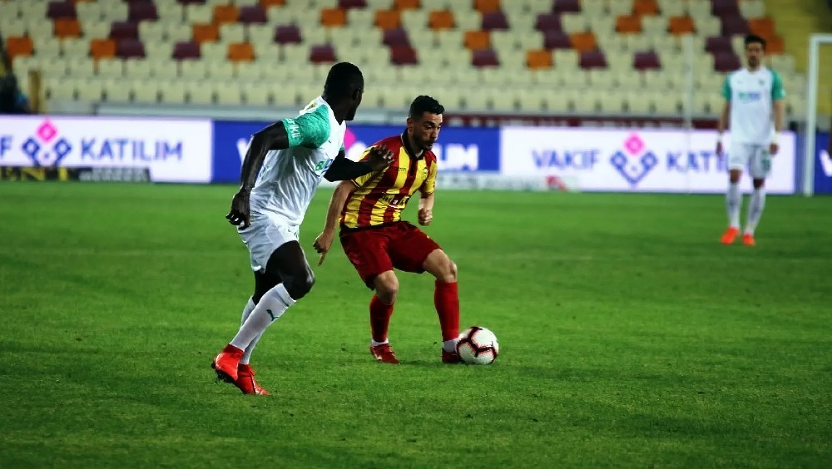 Evkur Yeni Malatyaspor, Murat Yıldırım ile sözleşme yeniledi 