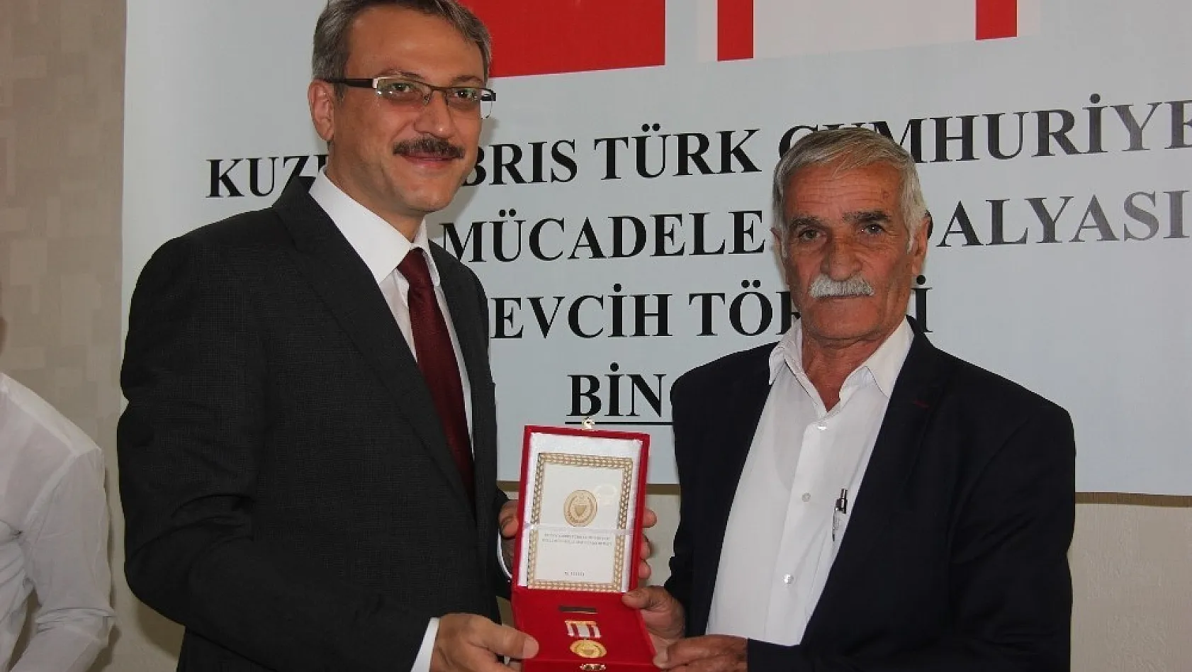 Bingöl'de Kıbrıs gazilerine Milli Mücadele Madalyası verildi 