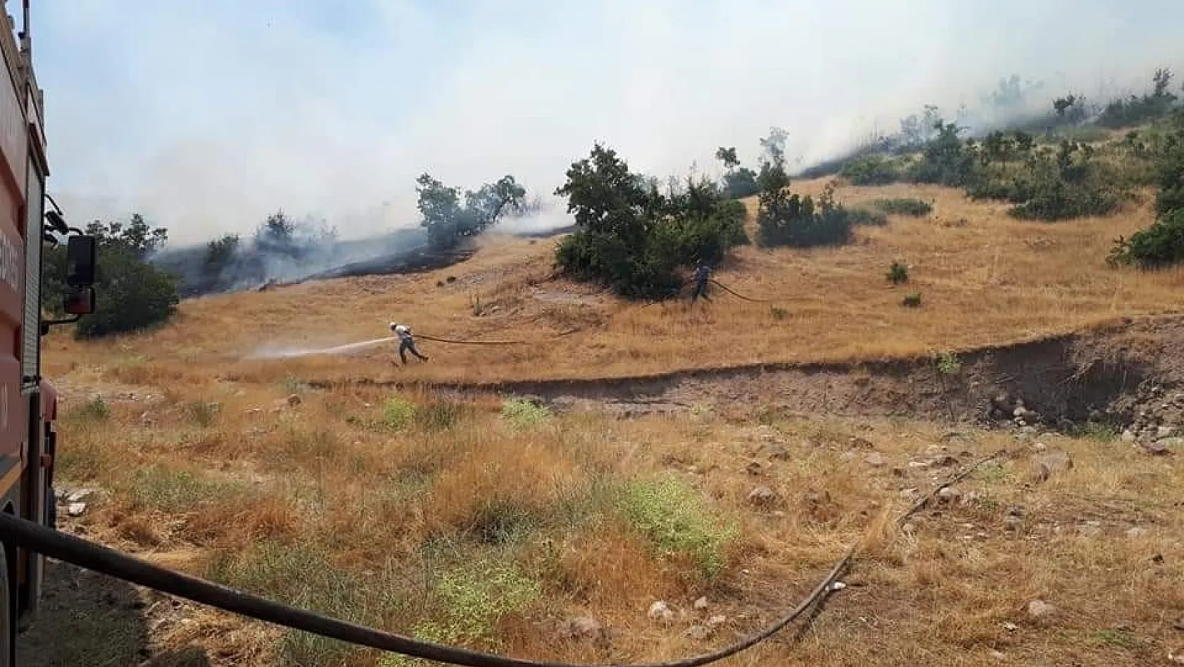 Hozat'taki orman yangını söndürüldü 