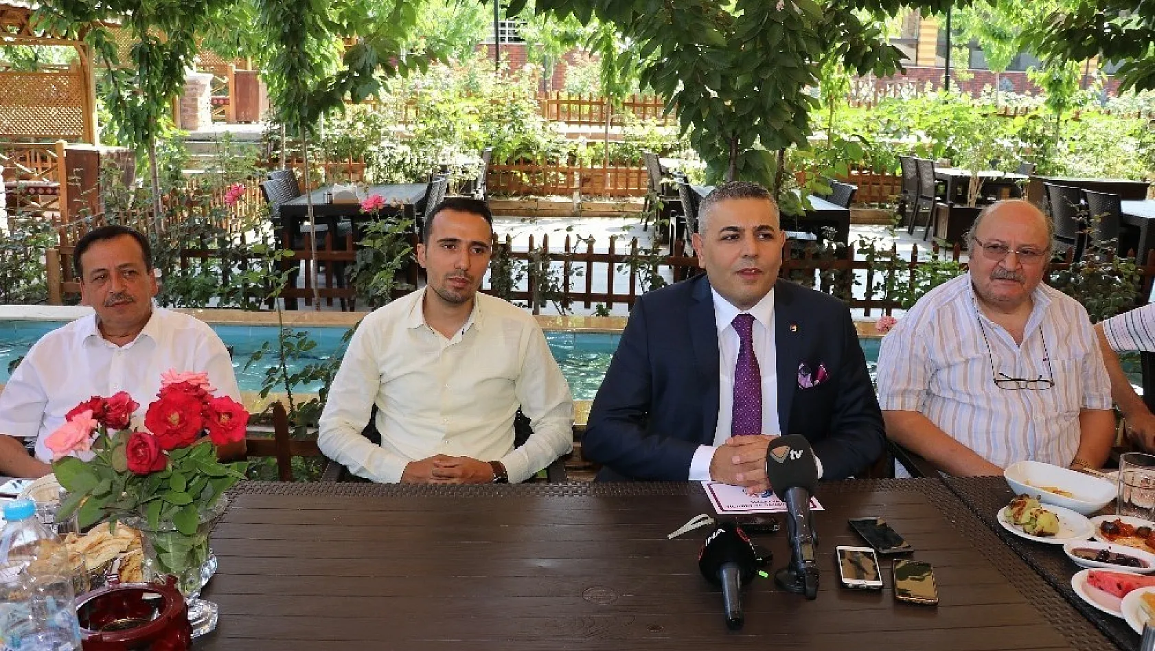 MTSO Başkanı Sadıkoğlu basınla kahvaltıda buluştu 