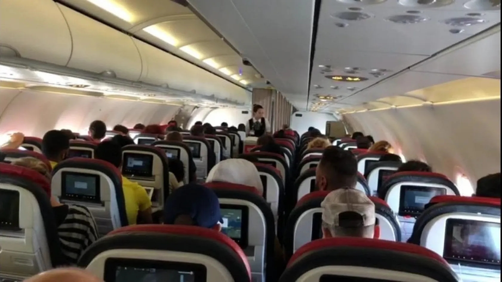 Yeni Malatyaspor'u Slovenya'ya götüren uçağın pilotu Beşiktaşlı olunca 